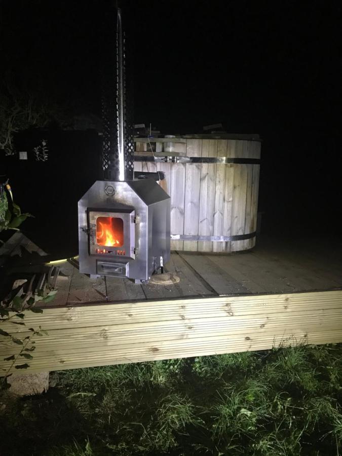 Отель Norwell View Farm Glamping With Hot Tubs Бат Экстерьер фото