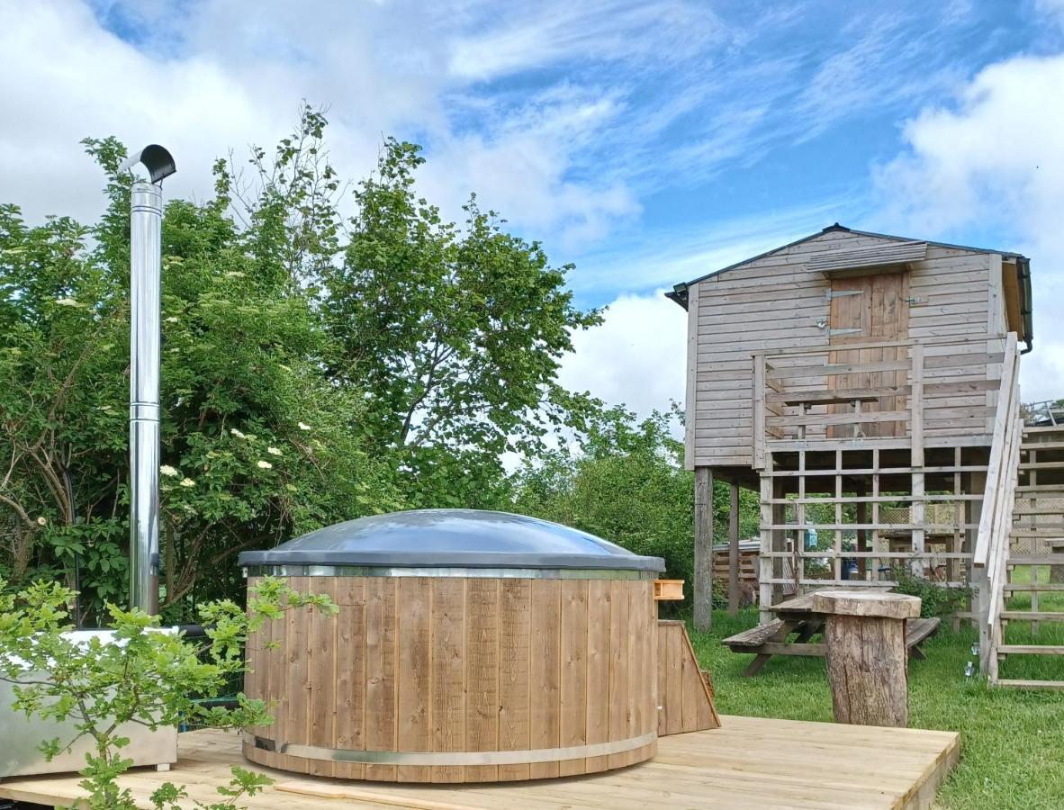 Отель Norwell View Farm Glamping With Hot Tubs Бат Экстерьер фото